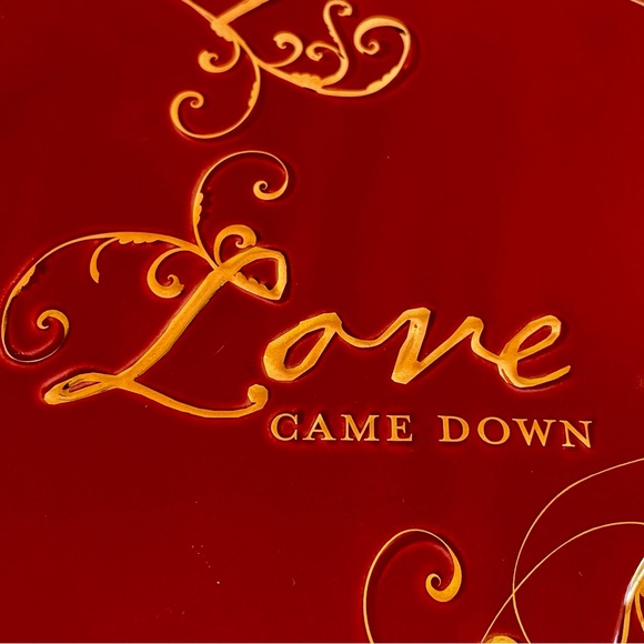 Red Heart-Shaped Love Trivet By DaySpring - Picture 4 of 5